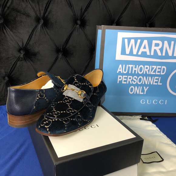 Gucci Men’s GG Velvet Horsebit Loafer, Blue/Beige - Picture 3 of 4